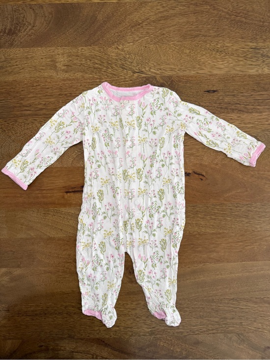 Magnetic Me Other - Magnetic Me Floral Footed Pajamas - Size 0-3 Months